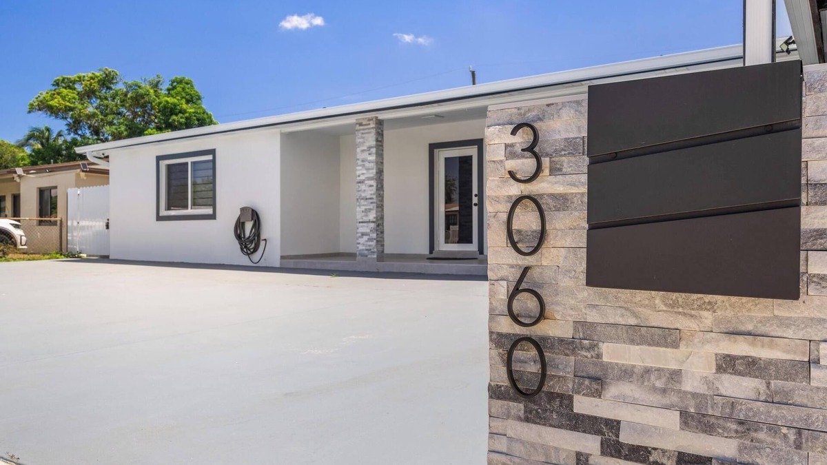 Carol City Apartment | Charming 1-bedroom apartment with AC, WiFi in nice Miami Gardens