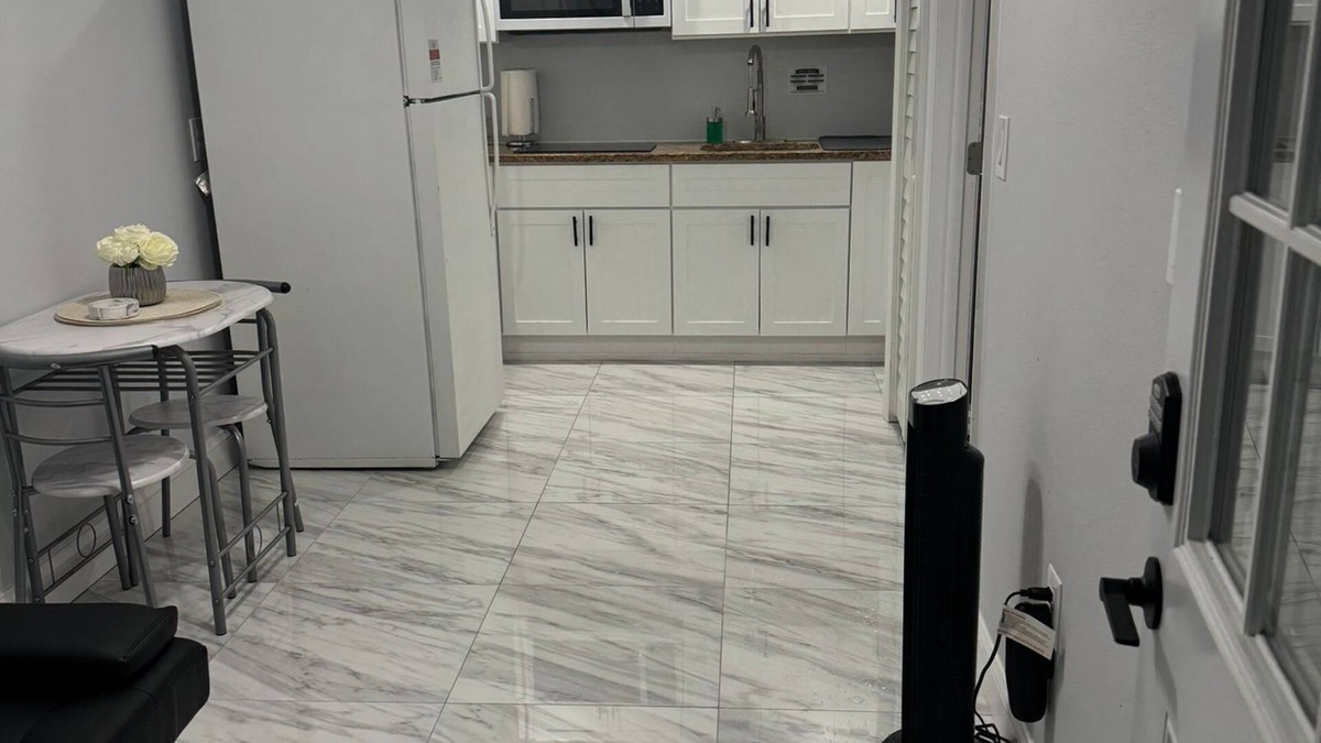 Seffner Community Alliance Apartment | Charming 1-bedroom apartment with AC, WiFi in peaceful Valrico