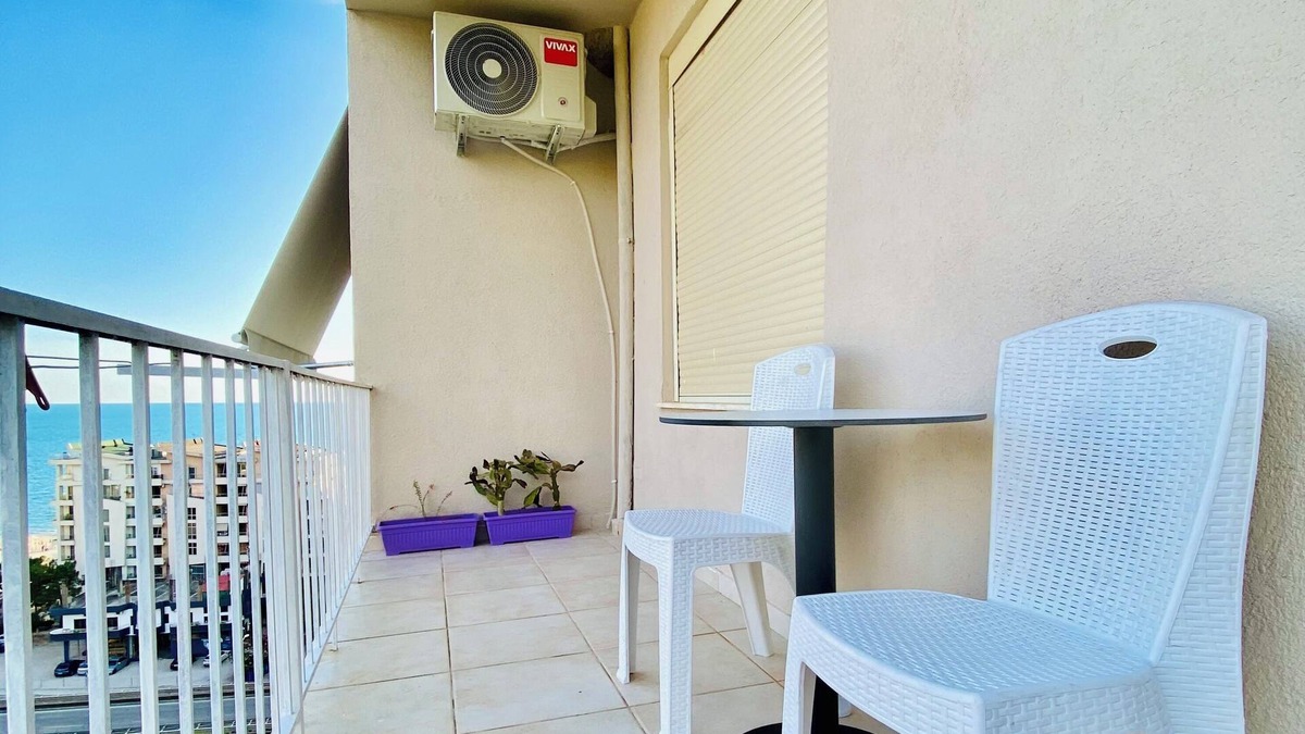 Shkembi i Kavajes Apartment | Charming 1-bedroom apartment with AC and WiFi in lovely Durrës