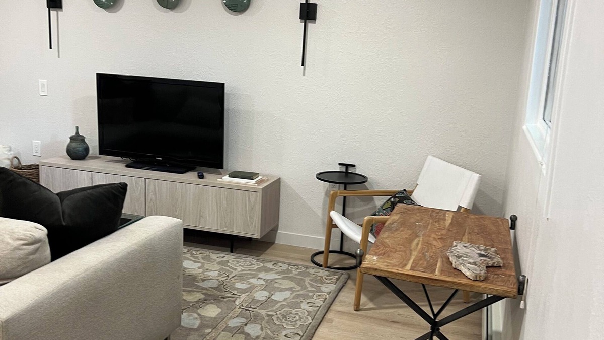 Applewood West Apartment | Charming 1-bedroom apartment in Golden with WiFi
