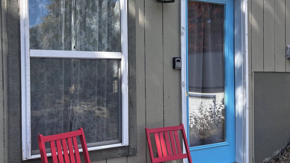 Weston Apartment | Charming 1-bedroom apartment in downtown historic Weston