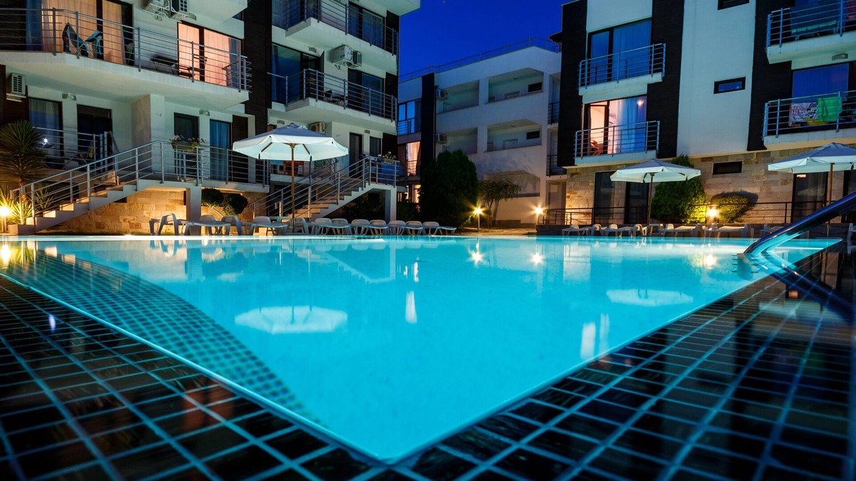 Sunny Beach Apartment | Charming 1 Bedroom Apartment for up to 4 Guests