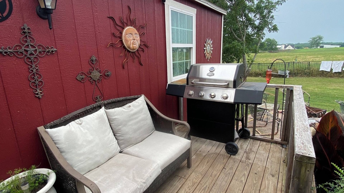 Westminster Cottage | Charming 1-bedroom cottage - Rustic Ridge