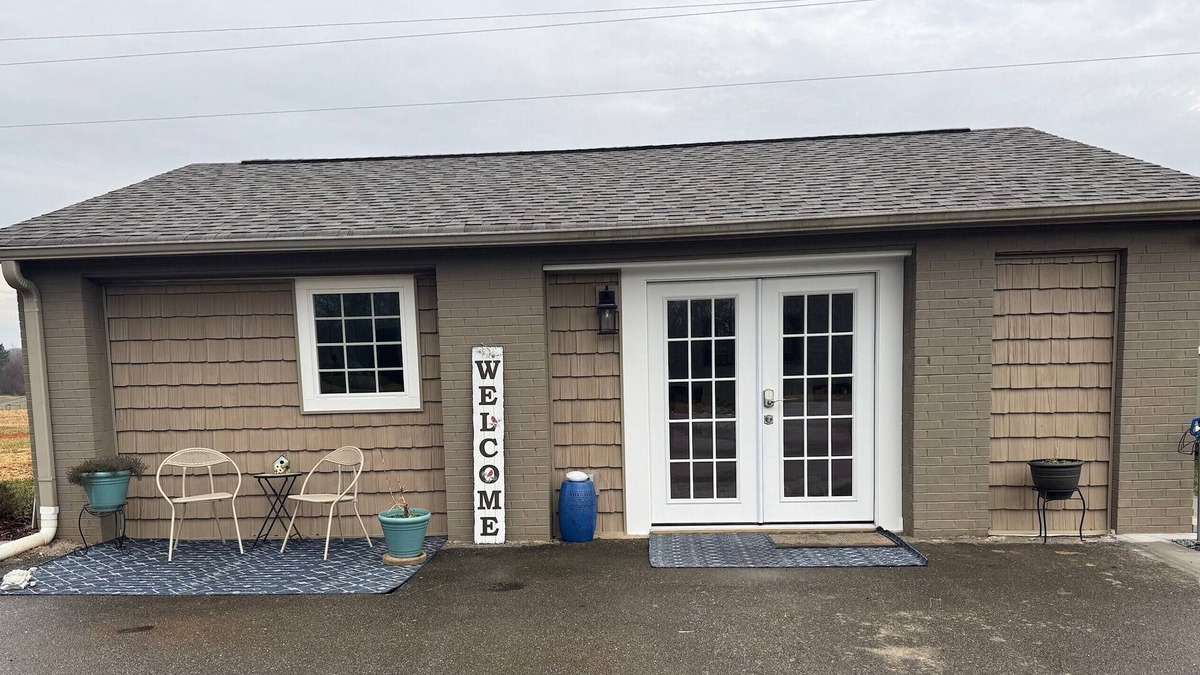 Jonesville Cottage | Charming 1-bedroom cottage with WiFi, AC in Jonesville