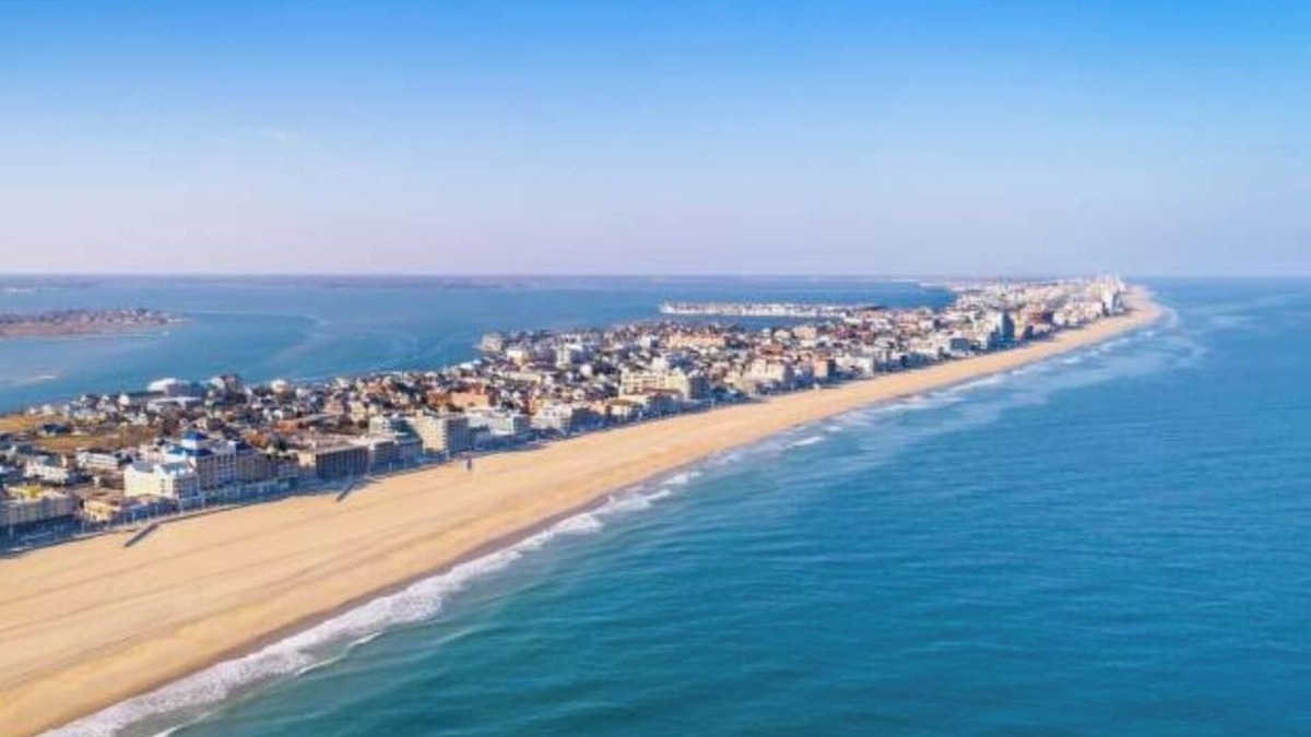 Heron Harbour Isle Condo | Charming 1-bedroom condo @Jockey Beach Club in lovely Ocean City with AC.