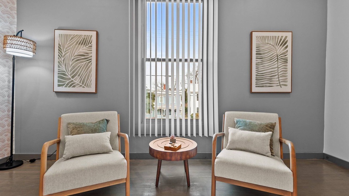 Washington Condo | Charming 1-bedroom condo in idyllic Washington~Walk to Waterfront!