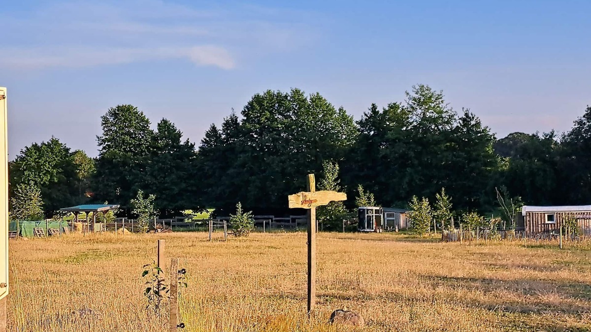 Karstadt Cabin | Charming 1-bedroom cabin in the fields near a small village.