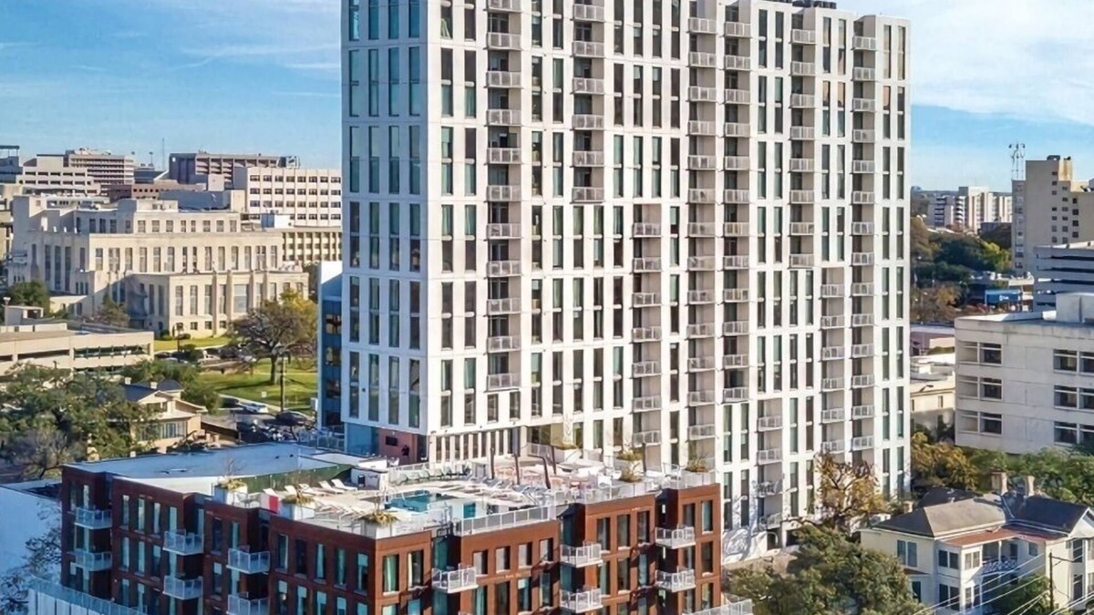 Civic District Hotel | Charming 1-bedroom Condo in Austin w fitness & Rooftop Pool - ACL
