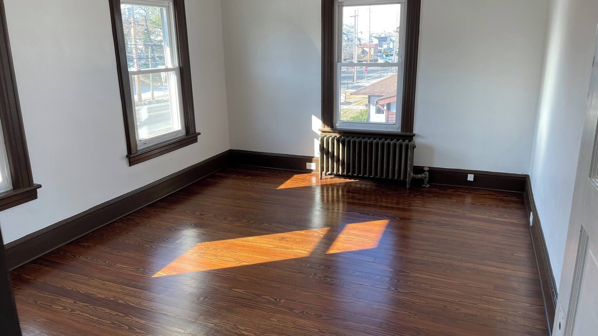 Somerville House | Charming 1-bedroom house in delightful Somerville with WiFi