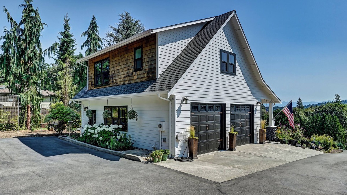 Cathcart Cottage | Charming 1-bedroom house with WiFi, AC in lovely Snohomish