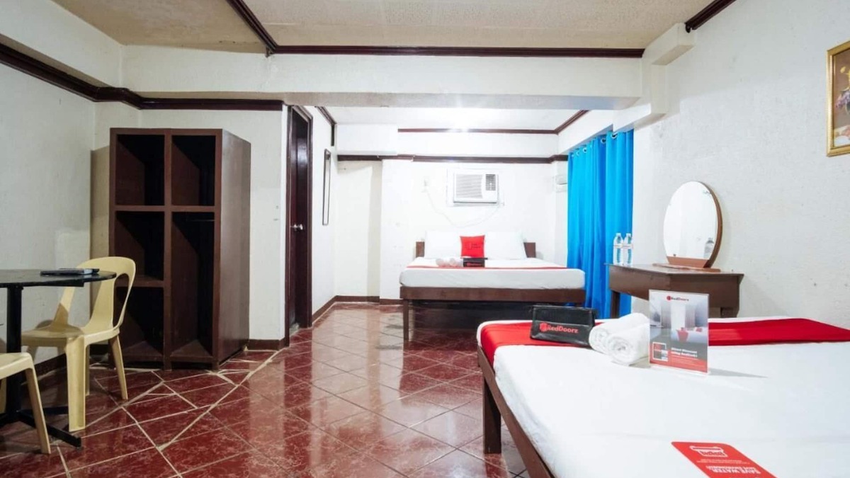 Bacolod House | Charming 1-bedroom home with WiFi, AC in beautiful Bacolod