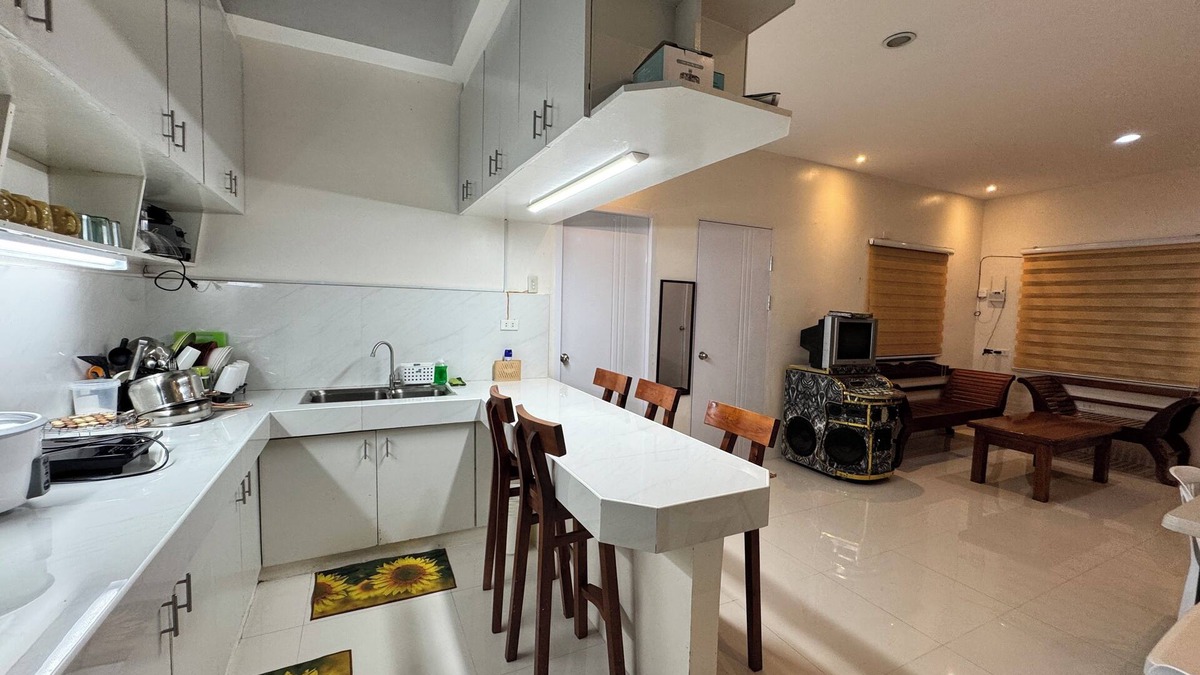 Sariaya House | Charming 1-bedroom house in fabulous Sariaya with WiFi, AC
