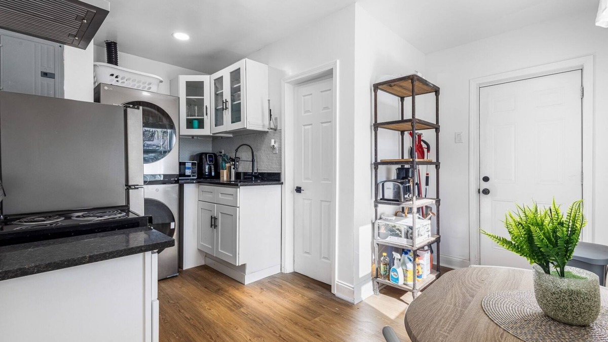 Pittsburgh House | Charming 1-bedroom house with WiFi, AC in wonderful Atlanta