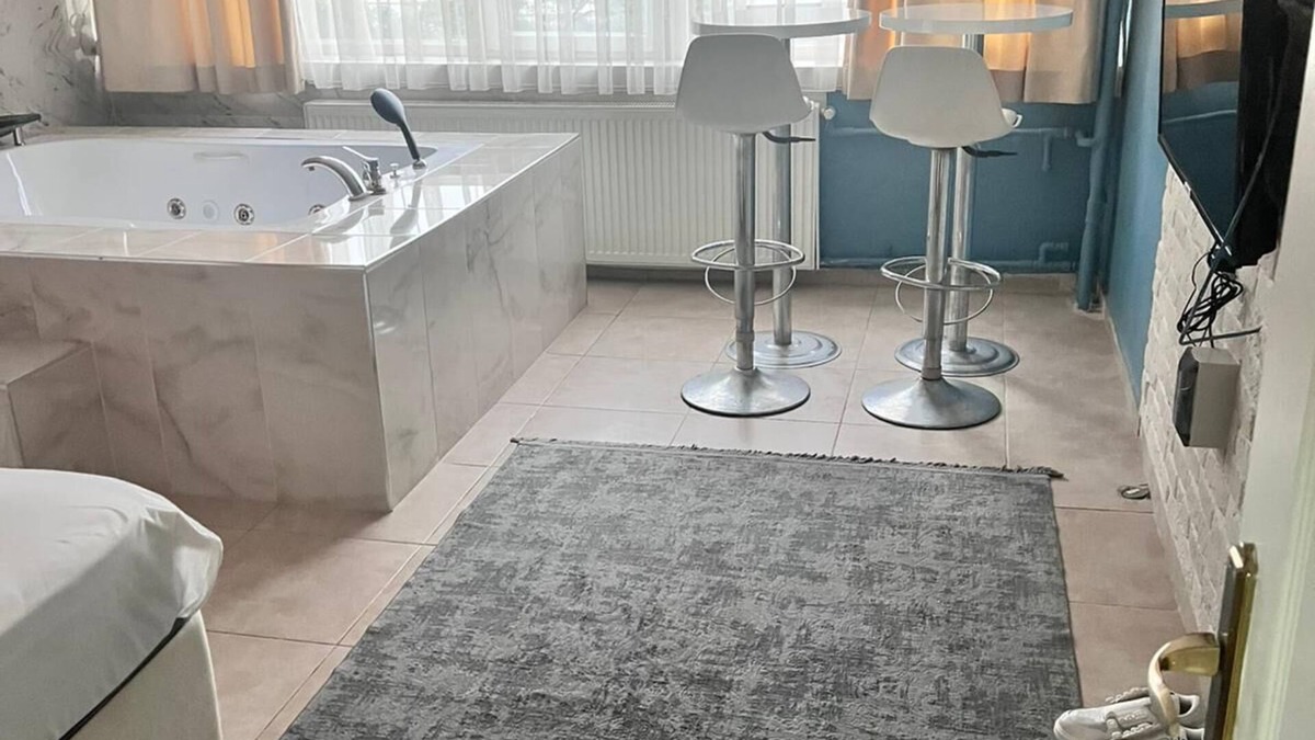 Ankara City Center House | Charming 1-bedroom house WITH JACUZZI in Ankara for a cozy getaway