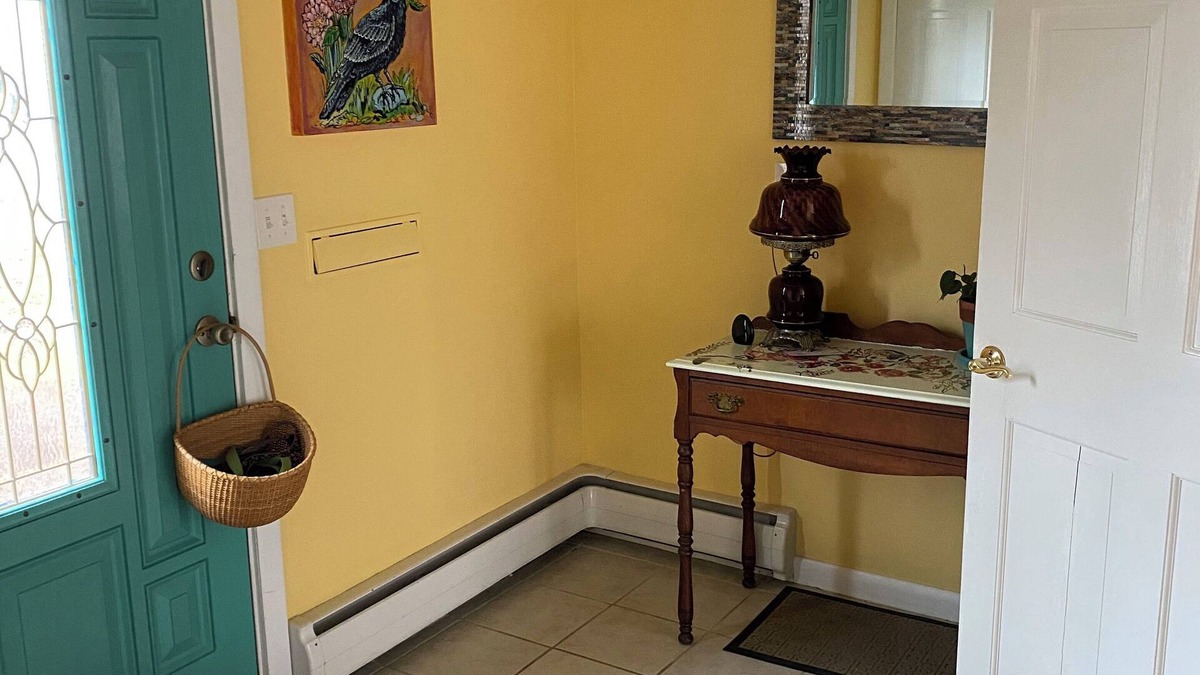 Bangor House | Charming 1-bedroom house in delightful Bangor 1.0 to Bangor center