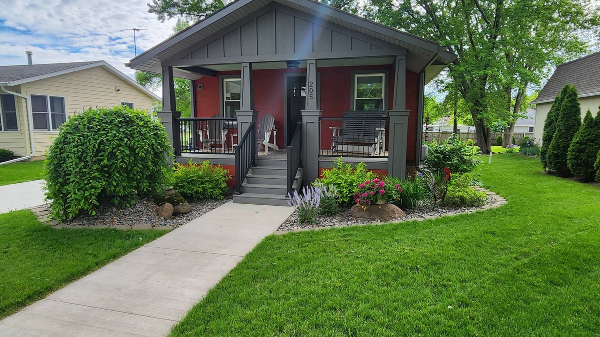 Thorp House | Charming 1-bedroom house in brilliant Thorp with WiFi, AC