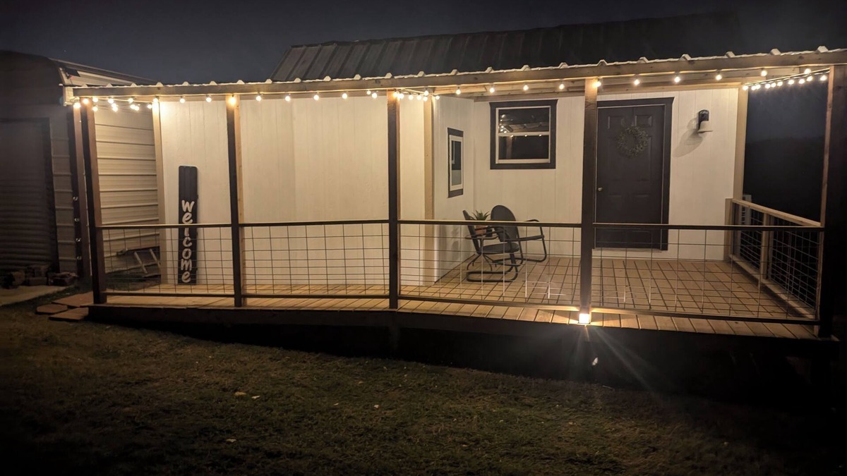 Wheatland House | Charming 1-bedroom house heat AC, WiFi in lovely Tuttle/Bridge Creek Oklahoma