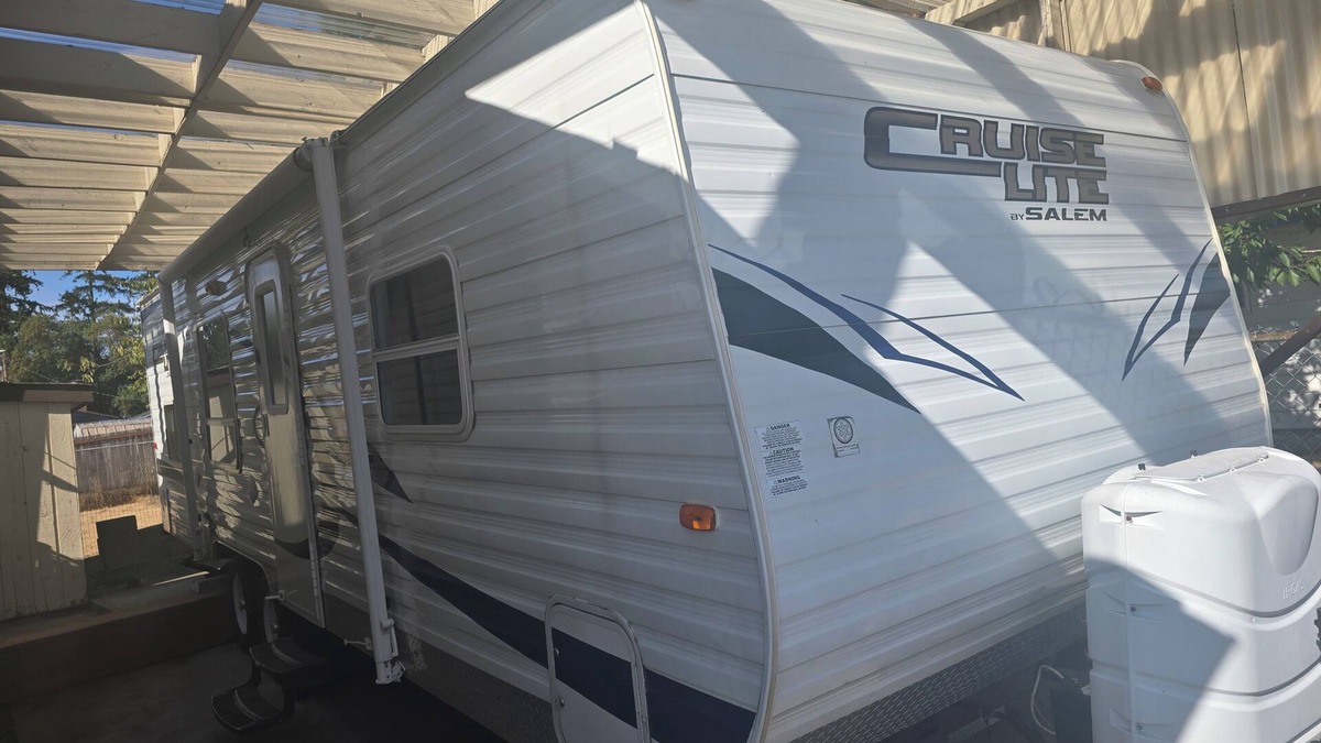 Lakewood House | Charming 1-bedroom mobile home in Lakewood with AC