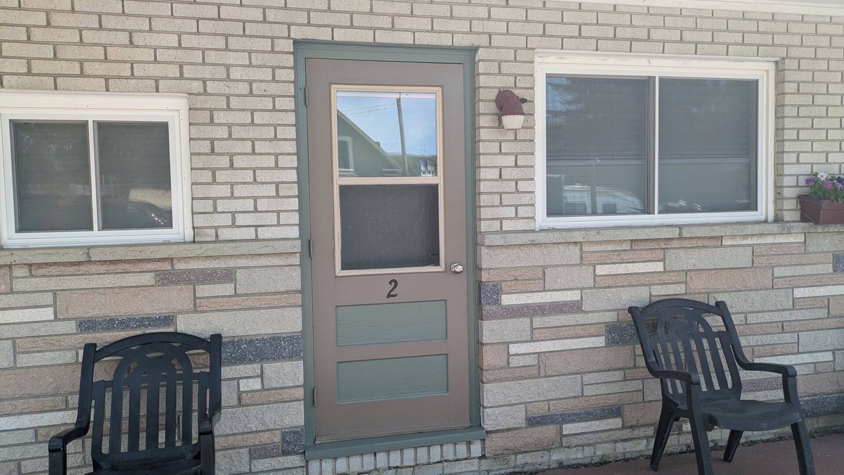 Canaan Hotel | Charming 1-bedroom motel room#2 with AC, WiFi in fabulous Canaan