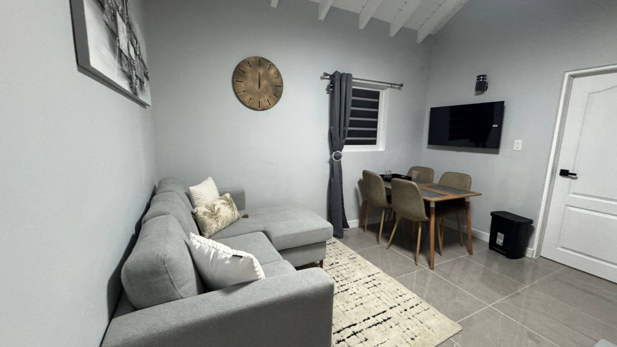 Philipsburg Apartment | Charming 1-bedroom apartment in gorgeous Sint Maarten with WiFi, AC