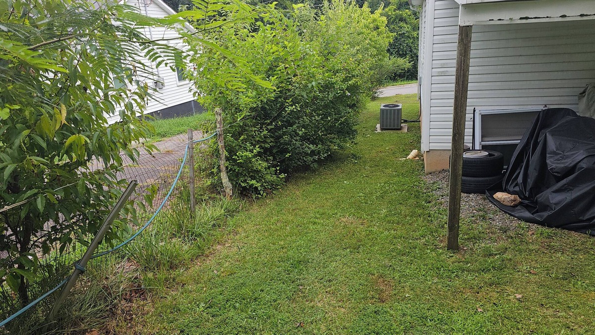 Martinsville House | Charming 1-bedroom house in fabulous Martinsville with AC