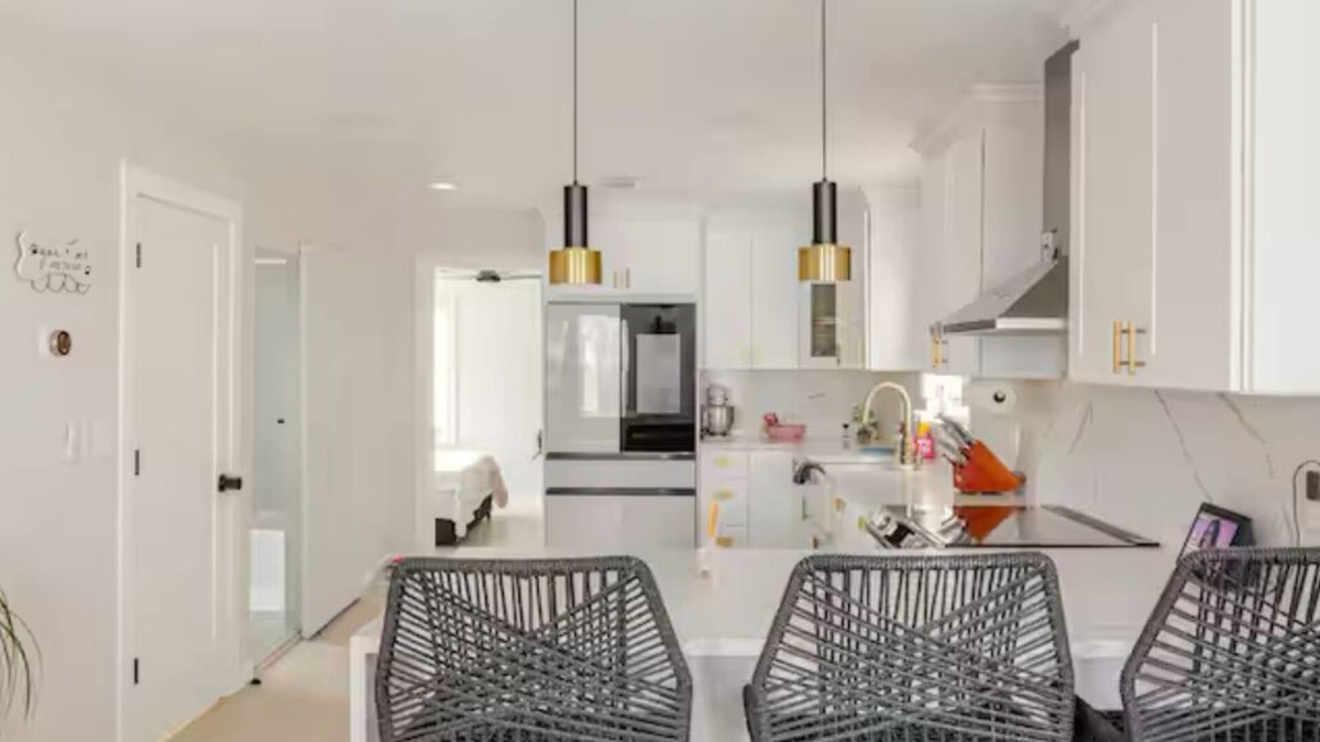 Roselle Park Apartment | Charming 1-bedroom apartment with WiFi, AC in fantastic Roselle Park