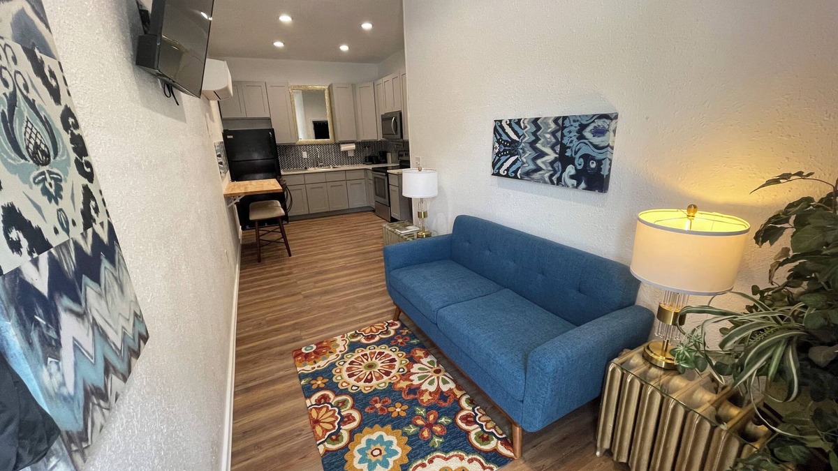 Rountree Apartment | Charming 1-bedroom apartment with WiFi, AC in welcoming Springfield