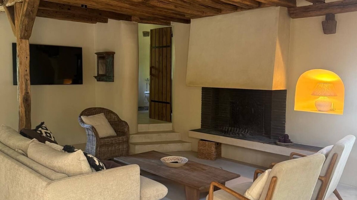 Boussy-Saint-Antoine Villa | Charming 13th-Century Mill in Boussy-Saint-Antoine