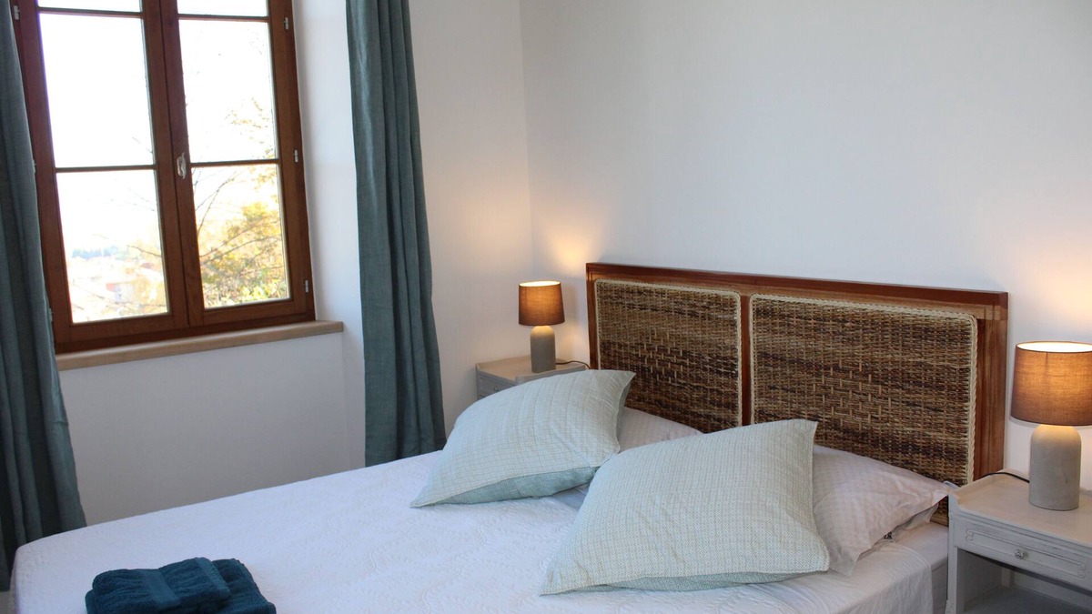 Chapareillan House | Charming 1 to 2 pers gîte at the foot of the Chartreuse