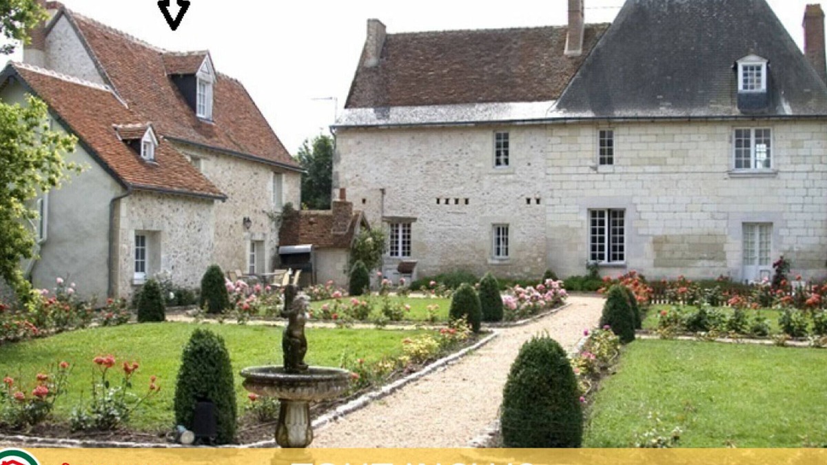 Villandry Cottage | Charming 17th-Century Farmhouse with Garden, Terrace, Modern Amenities, and Wi-Fi in Villandry