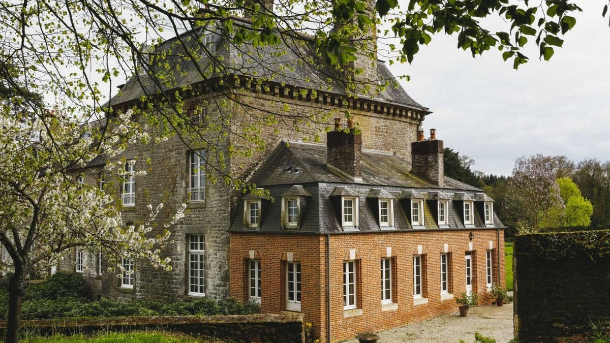 Le Grais Cottage | Charming 18th Century Chateau Wing: Garden, Fireplace, Fishing, Near Bagnoles de l'Orne
