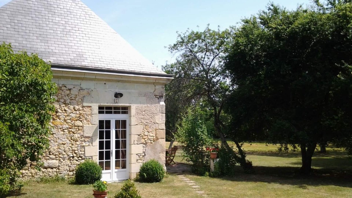 Cheille Cottage | Charming 18th-Century Home with Garden, Near Azay-le-Rideau, Family-Friendly, WiFi, Historic Hamlet