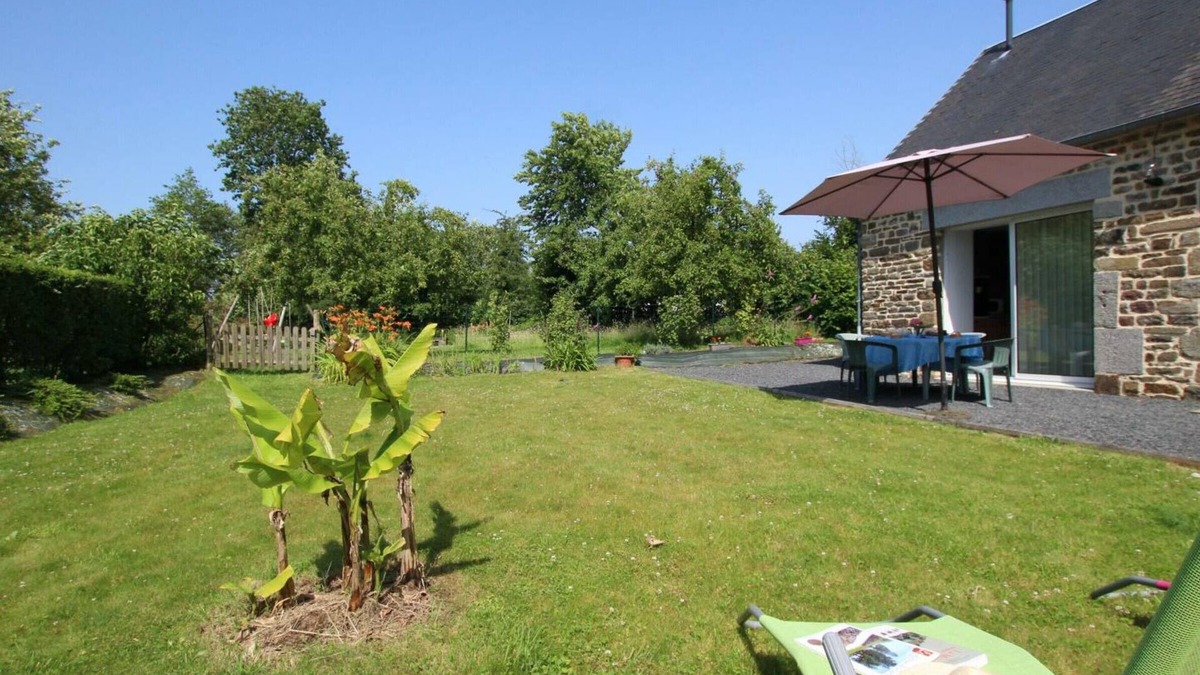 Montaigu-les-Bois Cottage | Charming 18th-Century Cottage with Garden, Near Beaches, Spa Access, and Modern Amenities