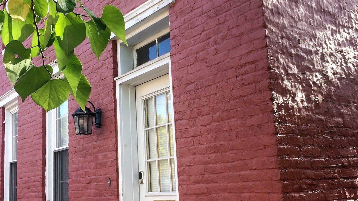 Cumberland House | Charming 1907 Home In Historic Downtown Cumberland