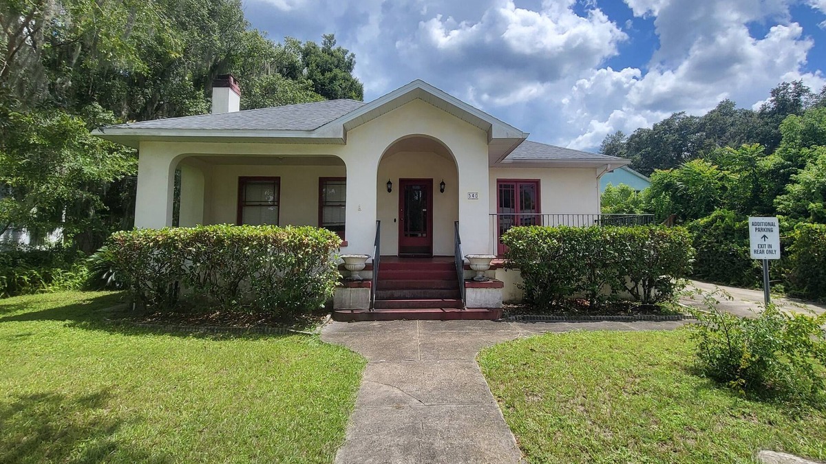 DeLand House | Charming 1925 House in the Heart of DeLand.