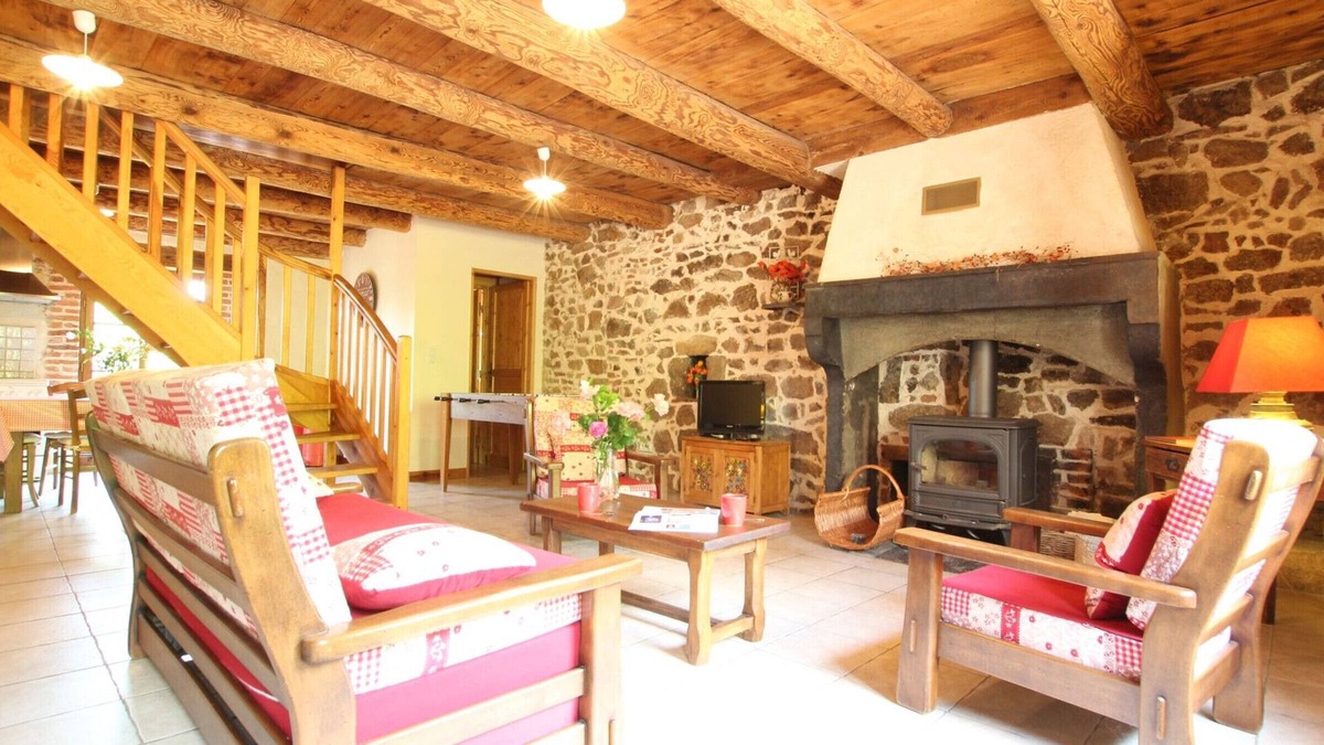Aurec-sur-Loire Cottage | Charming 19th-Century Farmhouse near Loire Gorges, Cozy Interior, Baby Equipment, Optional Services