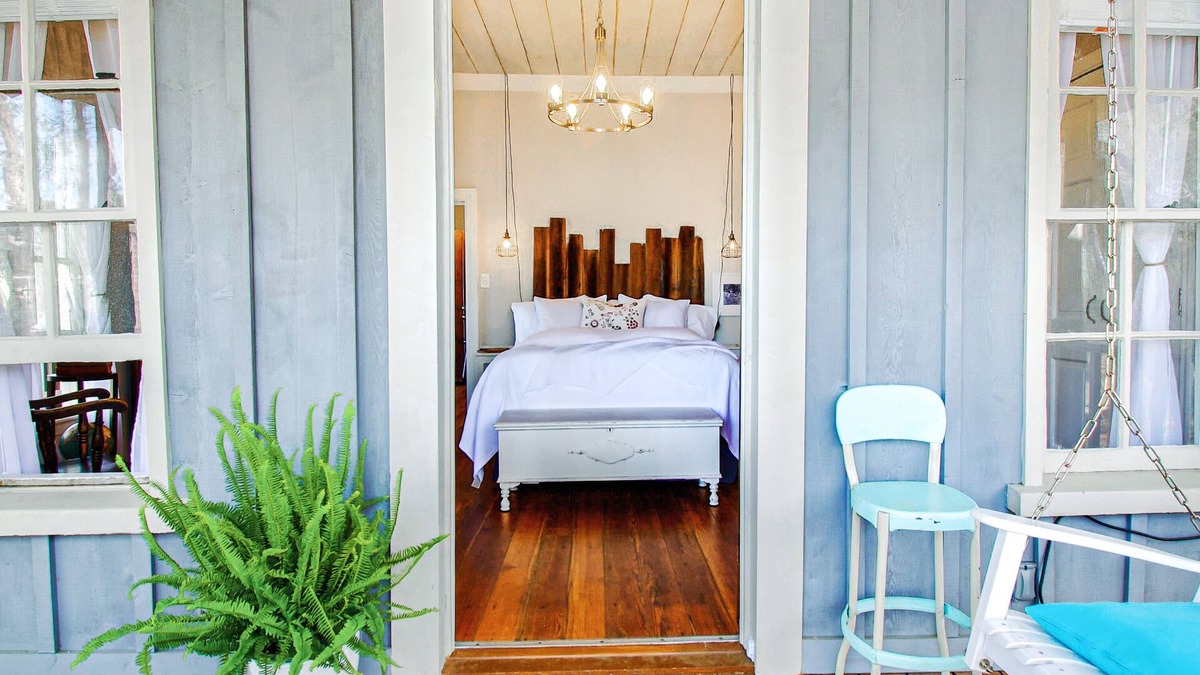 Dahlonega Cottage | Charming 19th-Century Schoolhouse - Dogs Stay Free!