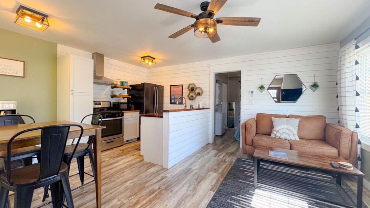 Spearfish Apartment | Charming 1BR Downtown APT | Newly Remodeled | Walk to Restaurants, Shops & Parks!