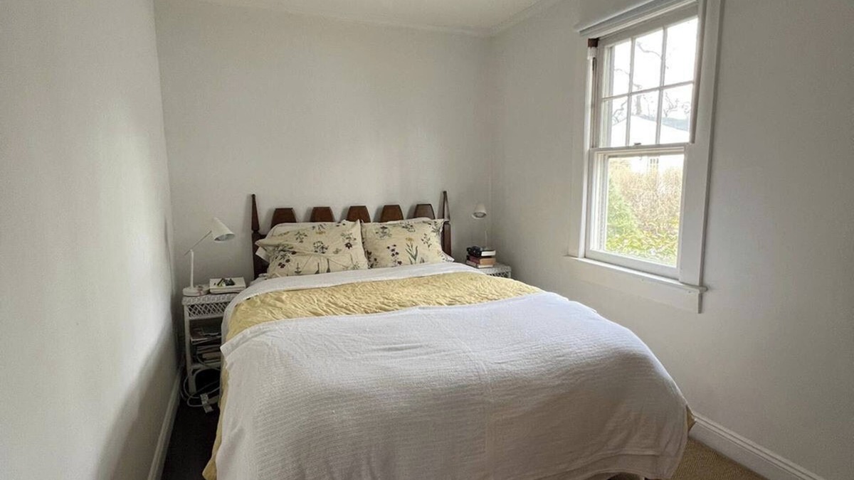 Atlantic Highlands House | Charming 2-bedroom house in Atlantic Highlands close to beach, WiFi, AC.