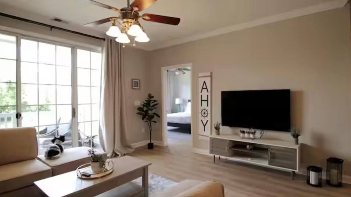 North Myrtle Beach Condo | Charming 2 Bedroom Condo with AC, WiFi in North Myrtle Beach "SNOWBIRD SPECIAL"