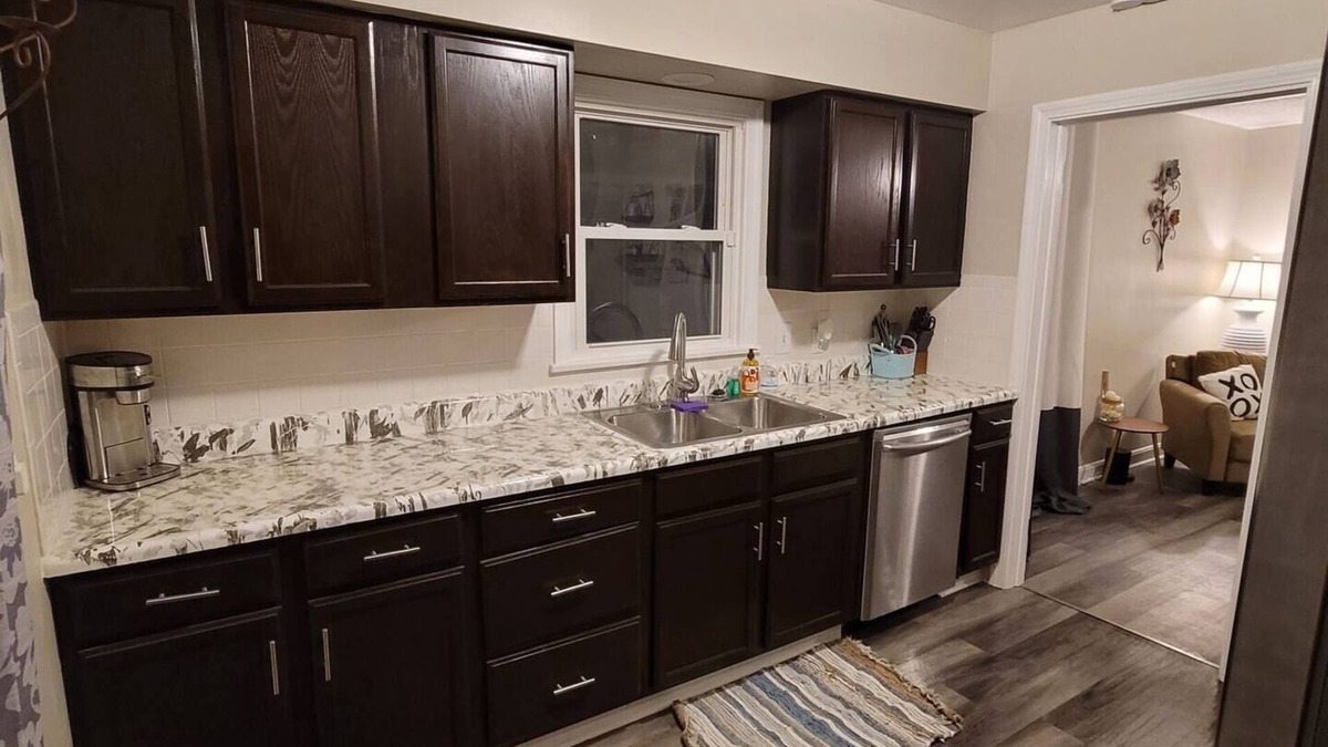 Austintown House | Charming 2 bd Pet Friendly Austintown Home