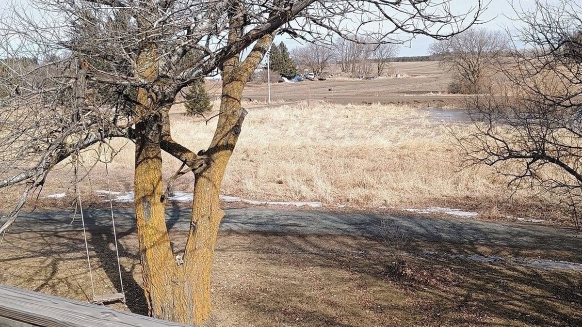 St Croix Falls Other | Charming 2-bedroom farmhouse upper level in peaceful Saint Croix Falls