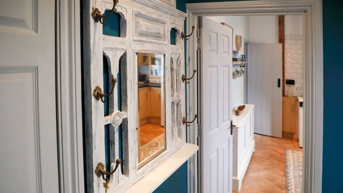 Woburn Sands Cottage | Charming 2-Bed Cottage in Milton Keynes, Sleeps 6
