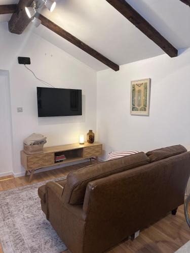 Tatton Park House | Charming 2-bed cottage in Peover, Cheshire East