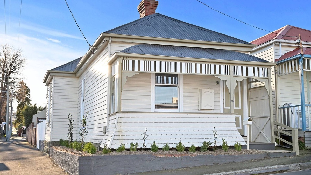 North Hobart House | Charming 2-Bed House in North Hobart