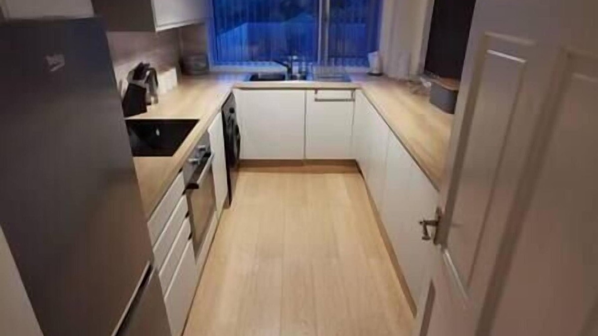 Landore House | Charming 2-Bed House in Swansea