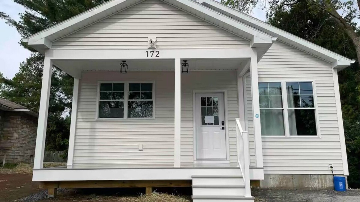 South Burlington Cottage | Charming 2-bedroom cottage