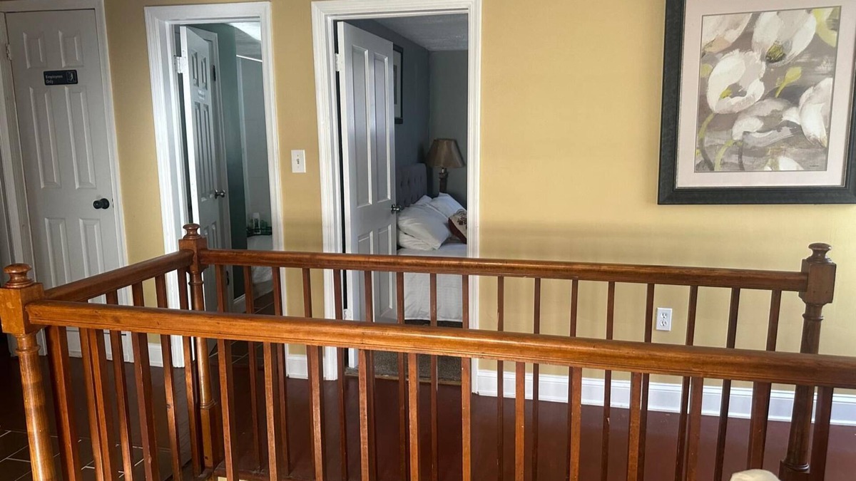 Seat Pleasant Bed & Breakfast | Charming 2-bedroom in serene Capitol Heights near Washington DC