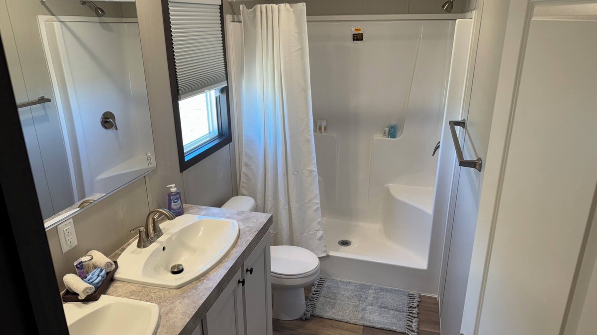 Taos House | Charming 2-bedroom mobile home in Ranchos de Taos with WiFi