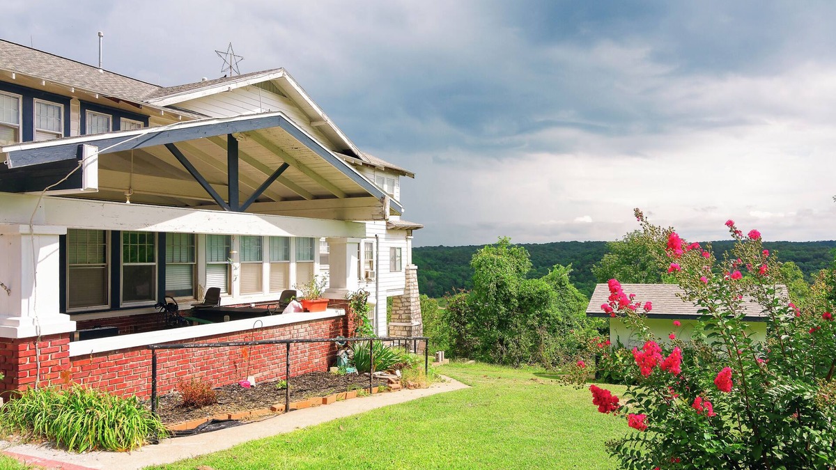 Sulphur Springs Bed & Breakfast | Charming 2-bedroom B&B with WiFi, AC in serene Sulphur Springs